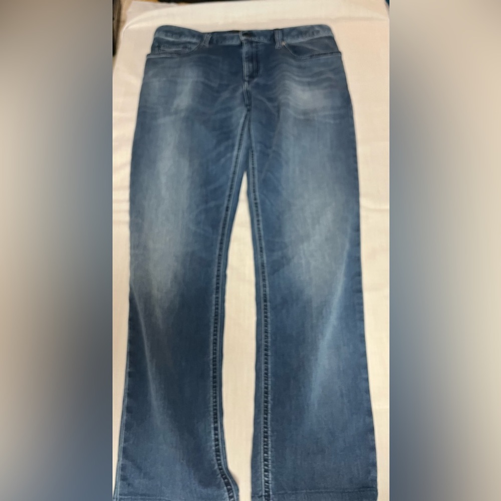 Alberto Womans Soft Denim Blue Jeans in Pristine Condition!!